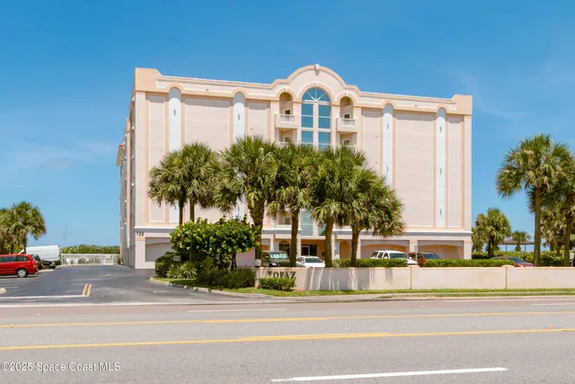 $1,200,000 | 735 N Highway, Unit 302, Indialantic, FL 32903