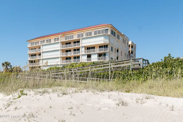 $1,200,000 | 735 N Highway, Unit 302, Indialantic, FL 32903
