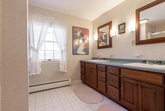 $2,100,000 | 203 Winch Hill Road, Langdon, NH 03602