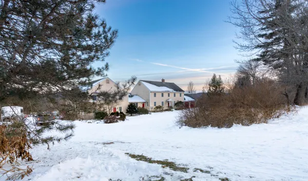 $2,100,000 | 203 Winch Hill Road, Langdon, NH 03602