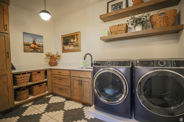 6688 Bareback Road Cedar City, UT 84720 - Photo 32 of 58 Laundry area