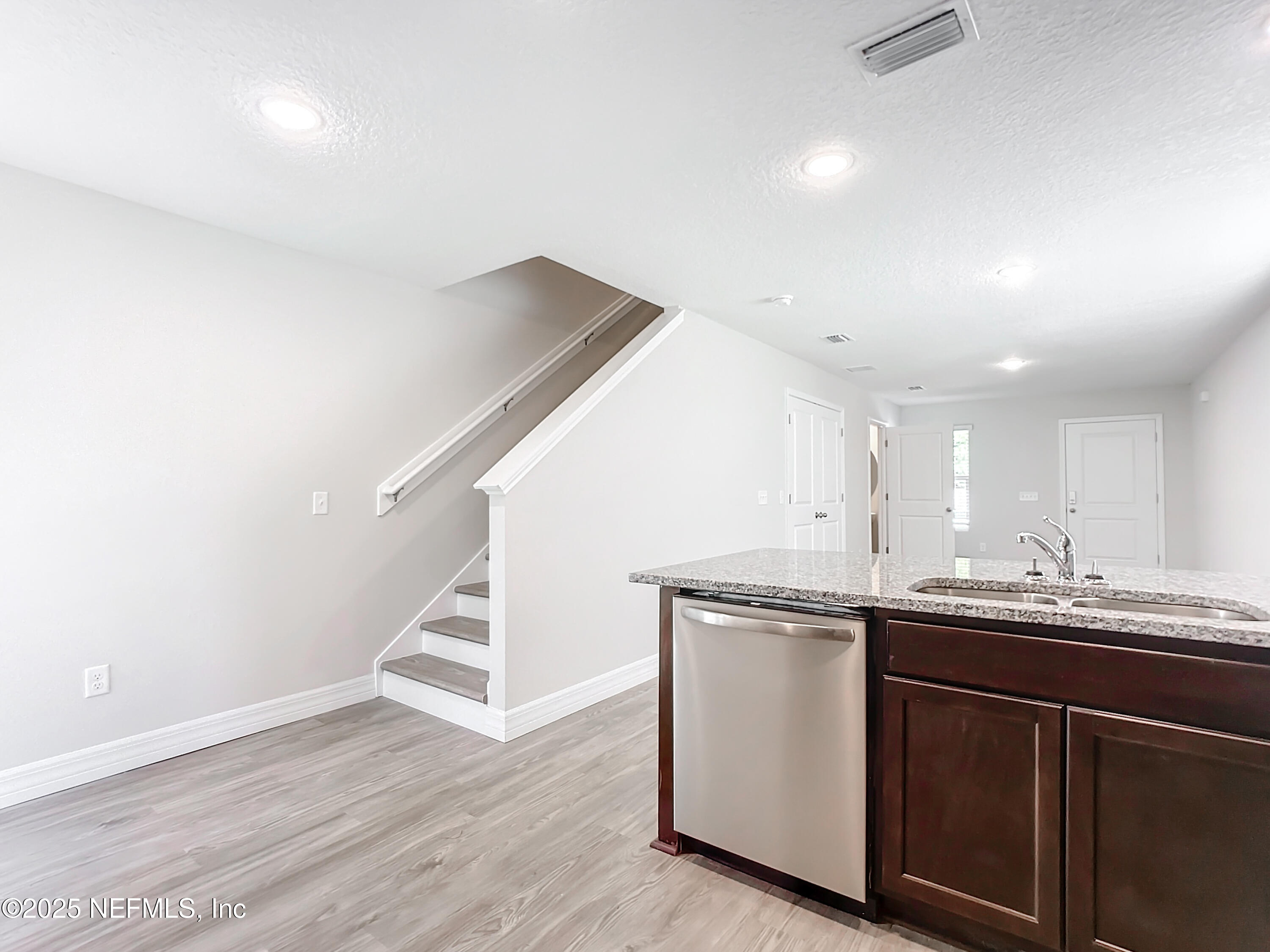 6926 Thurston Road Jacksonville, FL 32210 - Photo 9 of 19 Kitchen