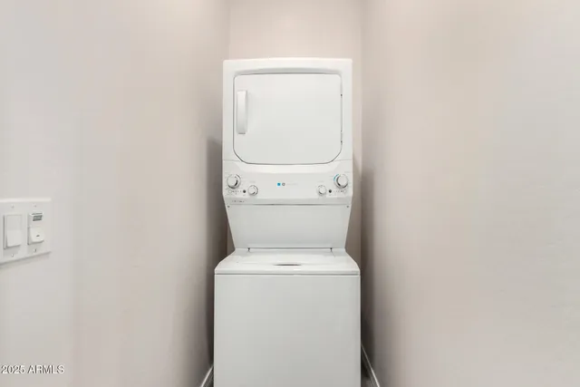 $409,995 | 2888 North Evergreen Street, Buckeye, AZ 85396