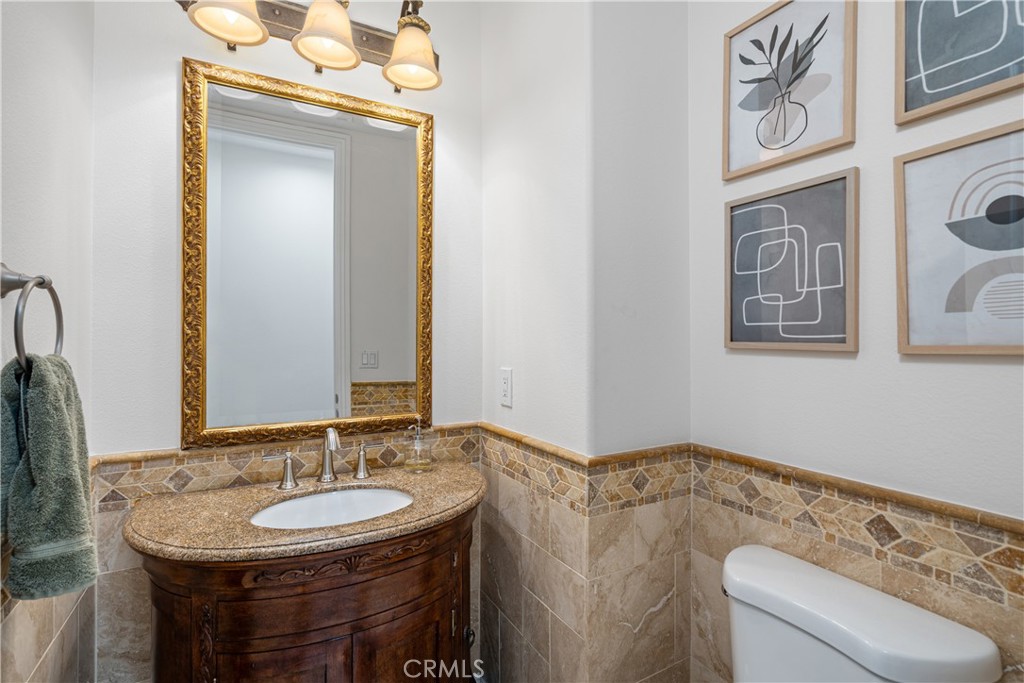 5492 Calarosa Ranch Road Camarillo, CA 93012 - Photo 11 of 41