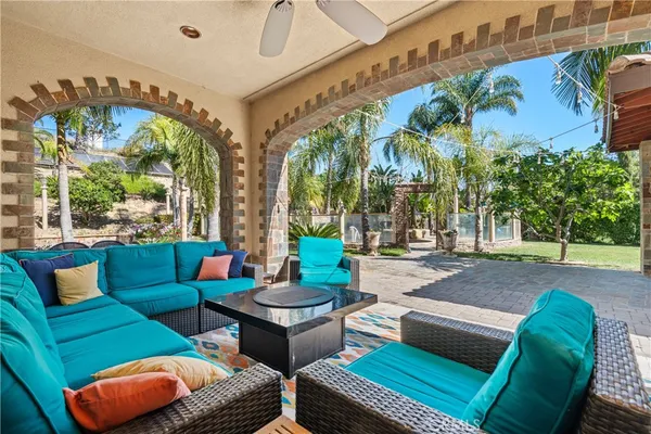 $2,900,000 | 5492 Calarosa Ranch Road, Camarillo, CA 93012