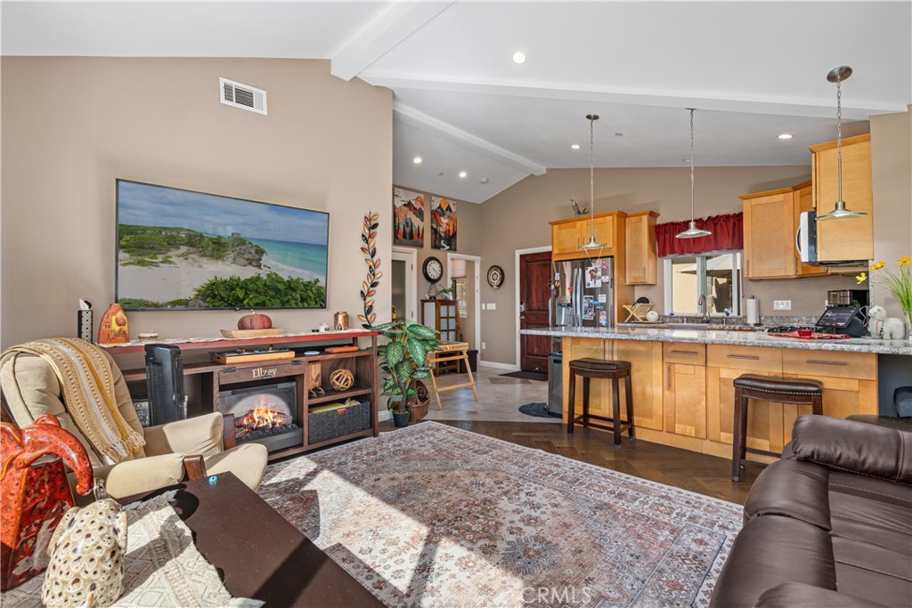 5492 Calarosa Ranch Road Camarillo, CA 93012 - Photo 34 of 41 ADU: Living room