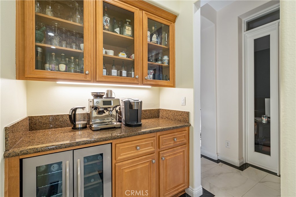 5492 Calarosa Ranch Road Camarillo, CA 93012 - Photo 5 of 41