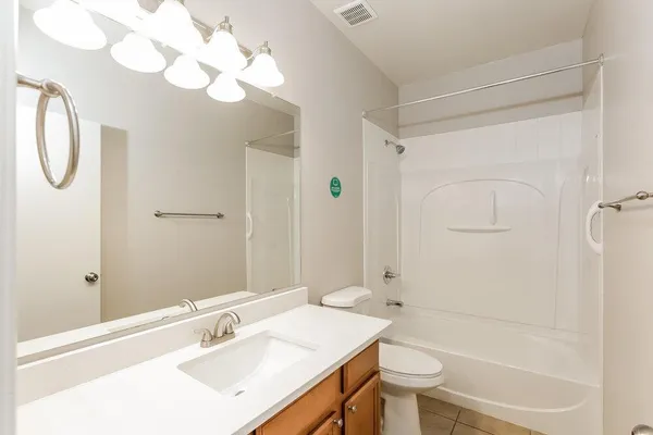 $2,465 | 4130 West Vineyard Road, Phoenix, AZ 85041