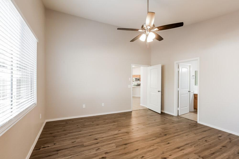 4130 West Vineyard Road Phoenix, AZ 85041 - Photo 10 of 16 Photo #10