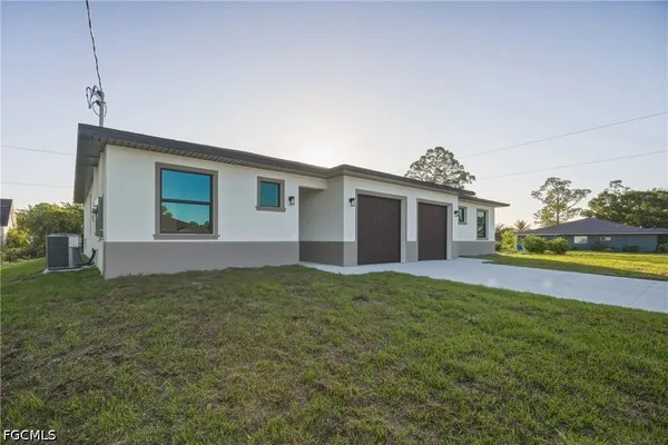 $1,795 | 5300 28th Street Southwest, Lehigh Acres, FL 33973