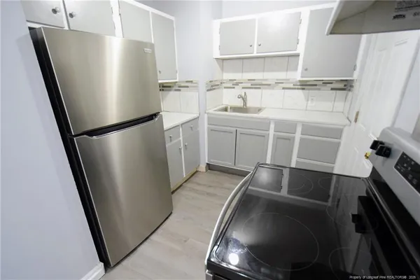 $1,000 | 821 Minurva Court, Fayetteville, NC 28301