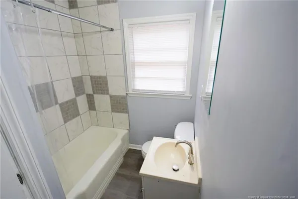 $1,000 | 821 Minurva Court, Fayetteville, NC 28301