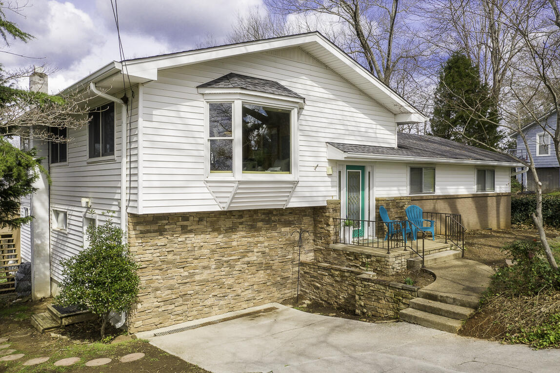 321 Walsh Road Chattanooga, TN 37405 - Photo 3 of 35 DJI_0765