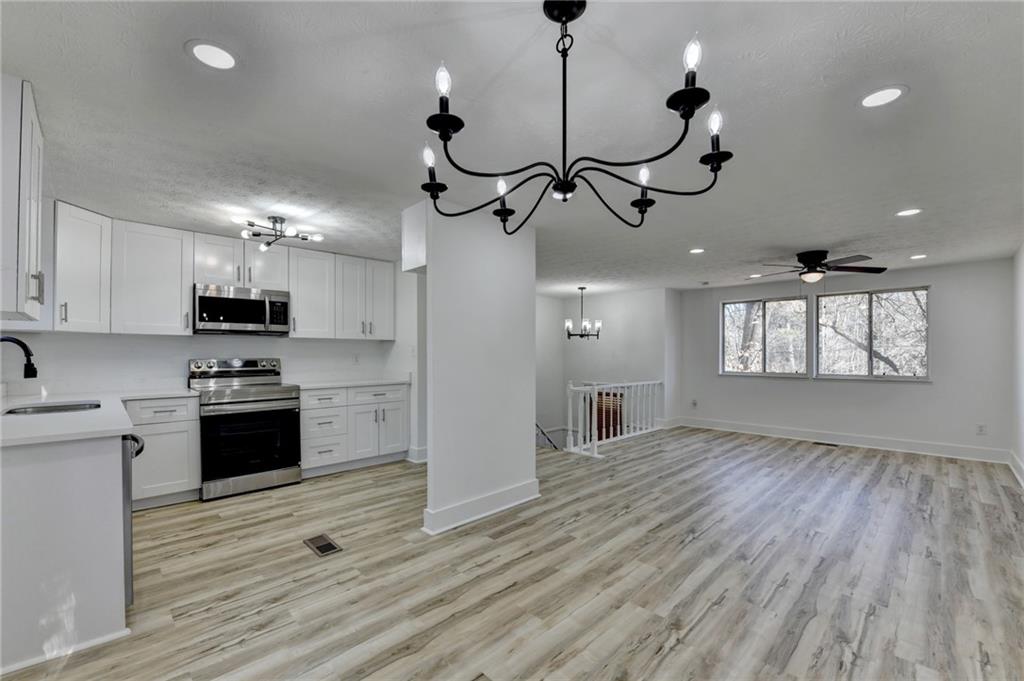 1018 Martin Road Stone Mountain, GA 30088 - Photo 14 of 52