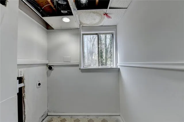 $274,900 | 1018 Martin Road, Stone Mountain, GA 30088