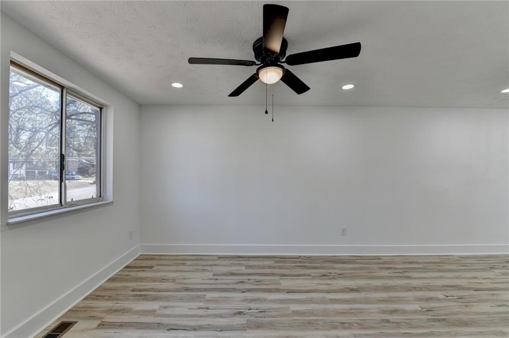 1018 Martin Road Stone Mountain, GA 30088 - Photo 10 of 52