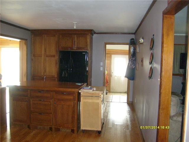 24 Pond Field Road Lawrenceburg, TN 38464 - Photo 3 of 16 Kitchen