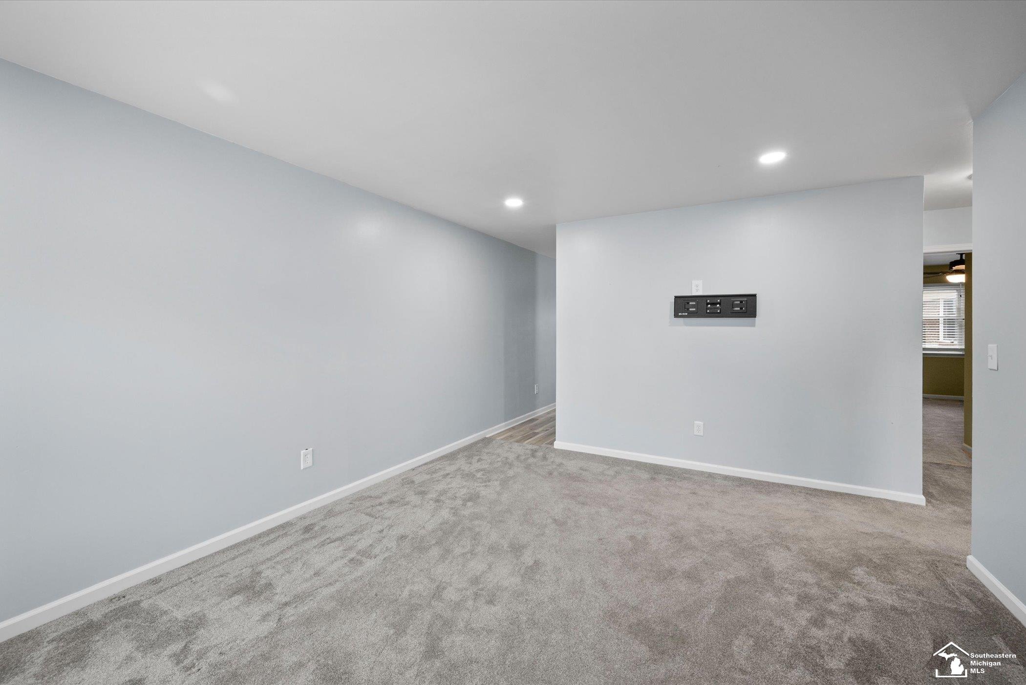 17400 Rudgate Street Southgate, MI 48195 - Photo 6 of 27