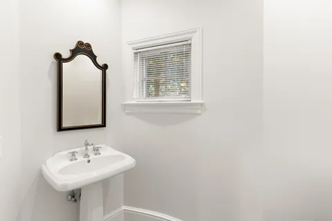 $1,525,000 | 23 Mead Street, New Canaan, CT 06840