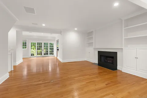 $1,525,000 | 23 Mead Street, New Canaan, CT 06840