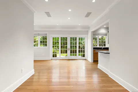 $1,525,000 | 23 Mead Street, New Canaan, CT 06840