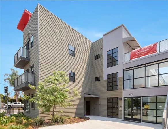$13,000,000 | 1300 West Mission Boulevard, Pomona, CA 91766