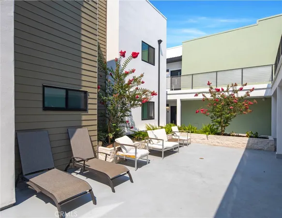 $13,000,000 | 1300 West Mission Boulevard, Pomona, CA 91766
