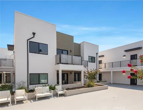 $13,000,000 | 1300 West Mission Boulevard, Pomona, CA 91766