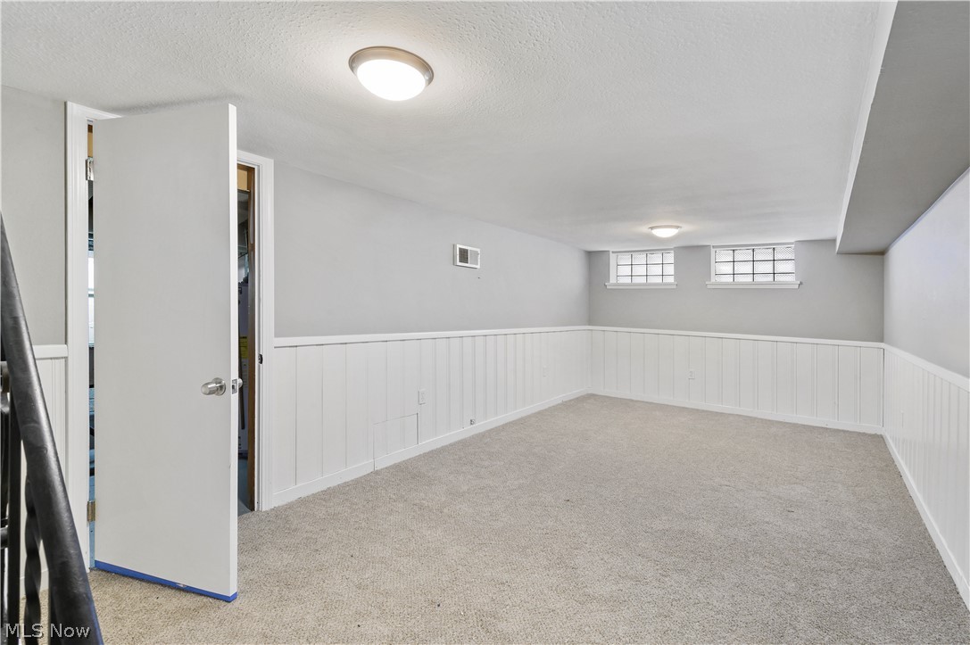 1234 Croyden Road Lyndhurst, OH 44124 - Photo 20 of 21