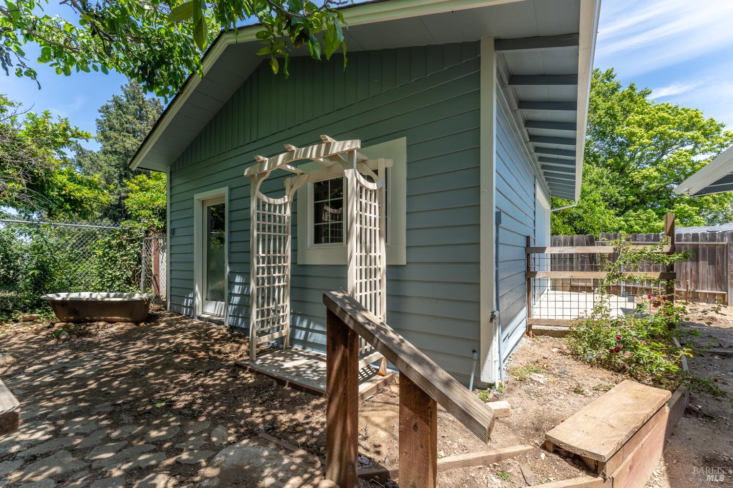 262 Magnolia Street Ukiah, CA 95482 - Photo 19 of 34 a front view of a house with a yard