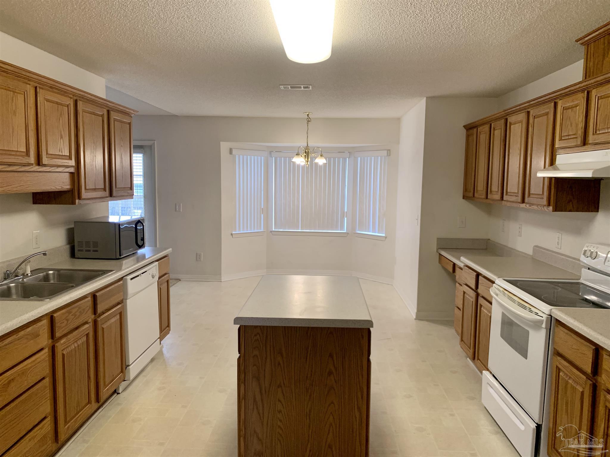 4907 Pineview Ridge Road Pace, FL 32571 - Photo 8 of 28