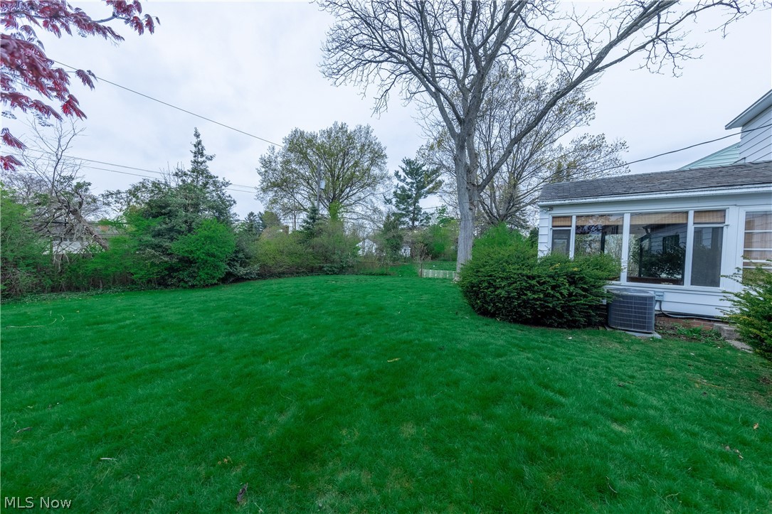 23570 Wimbledon Road Shaker Heights, OH 44122 - Photo 33 of 33 Gallery Image 33