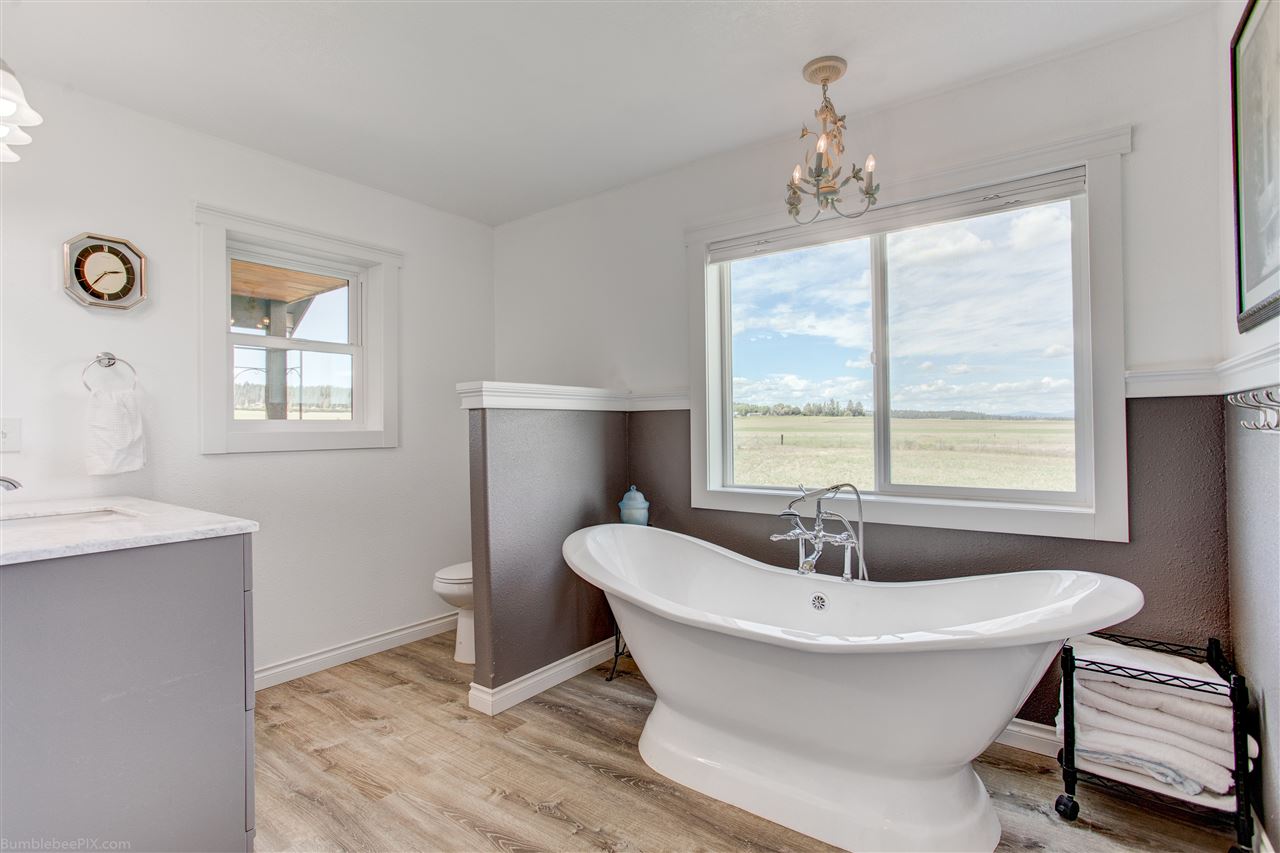 21415 North Spotted Road Deer Park, WA 99006 - Photo 13 of 32 Gallery Image 13
