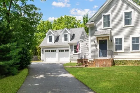 $1,869,000 | 15 Lewis Court, Hingham, MA 02043
