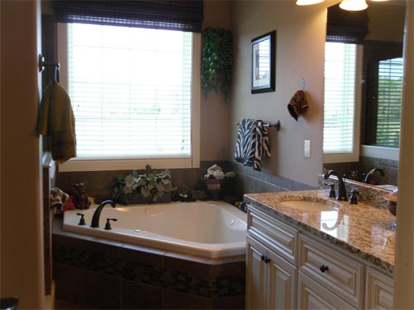 96 Gunn Road Southampton, MA 01073 - Photo 16 of 27 Gallery Image 16