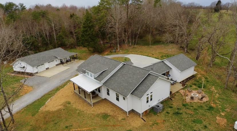 157 Fairview Road Tellico Plains, TN 37385 - Photo 2 of 35 Front View