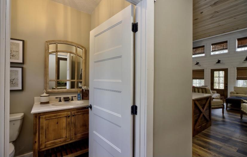 157 Fairview Road Tellico Plains, TN 37385 - Photo 26 of 35 Guest Bathroom