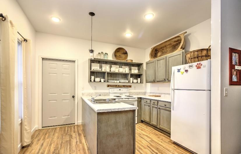 157 Fairview Road Tellico Plains, TN 37385 - Photo 30 of 35 Guest House Kitchen