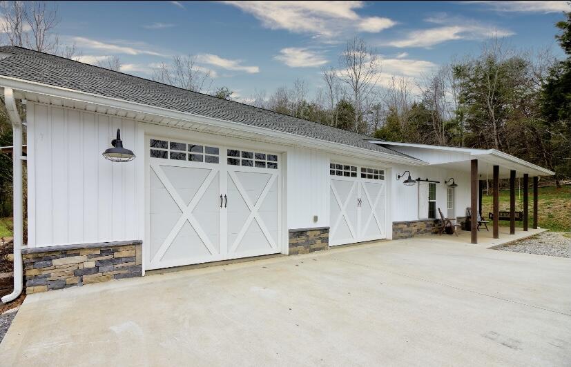 157 Fairview Road Tellico Plains, TN 37385 - Photo 10 of 35 Garage/apartment