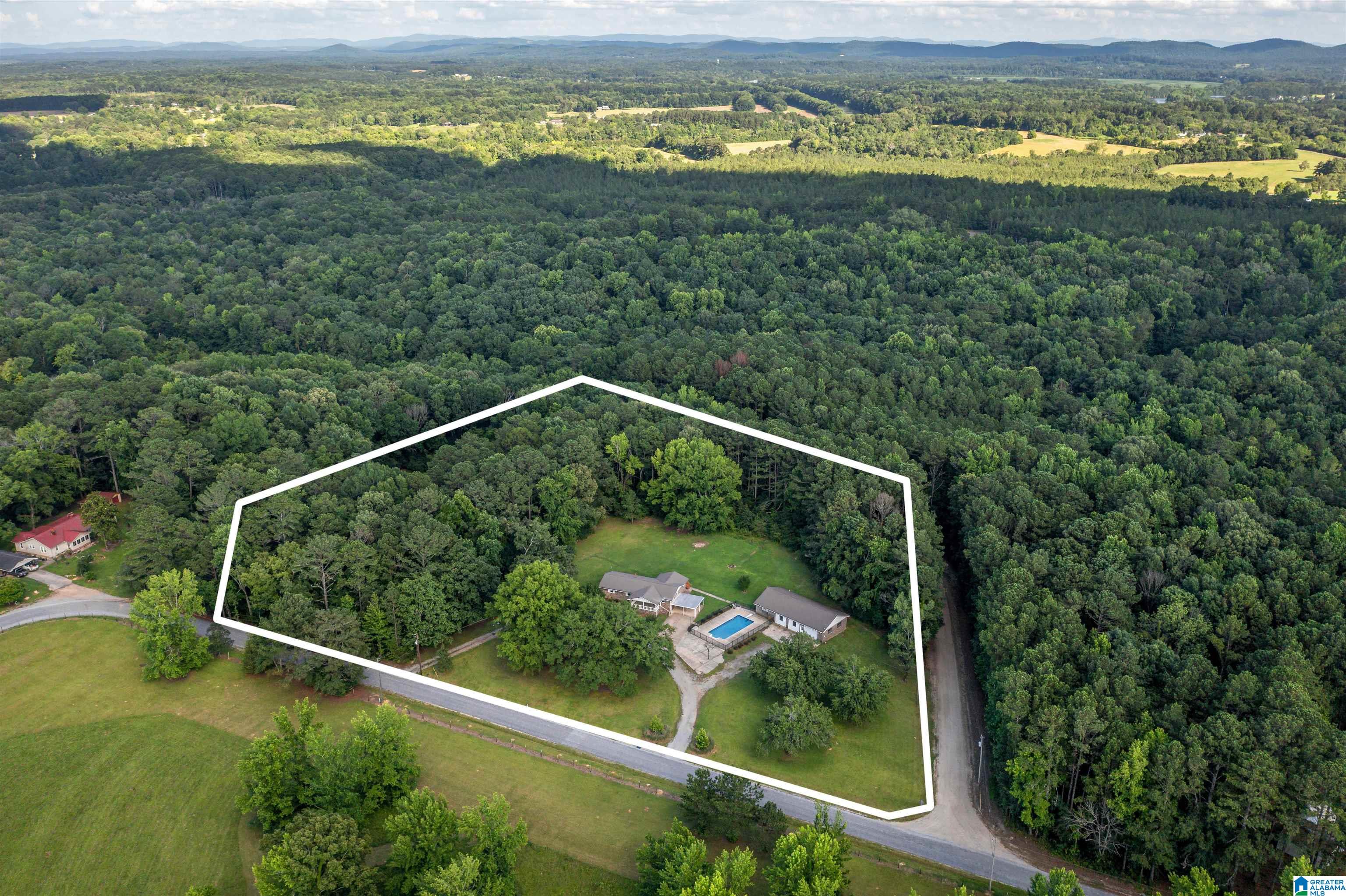 880 Rolling Hills Road Gadsden, AL 35901 - Photo 3 of 51