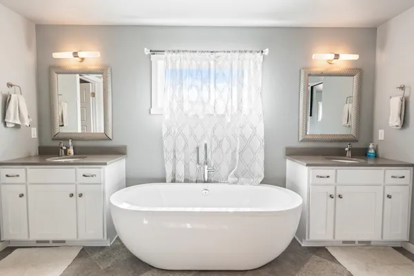 $849,900 | 2153 Potter Drive, De Pere, WI 54115