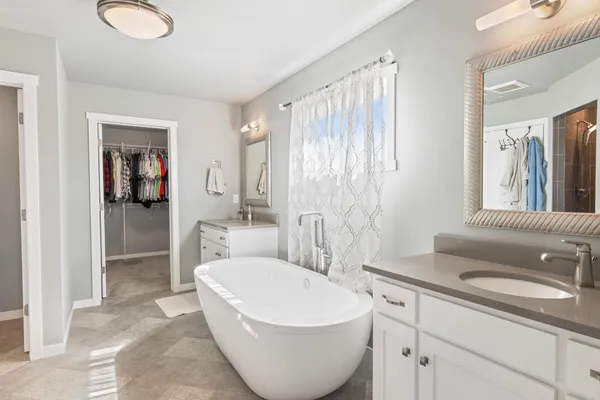 $849,900 | 2153 Potter Drive, De Pere, WI 54115