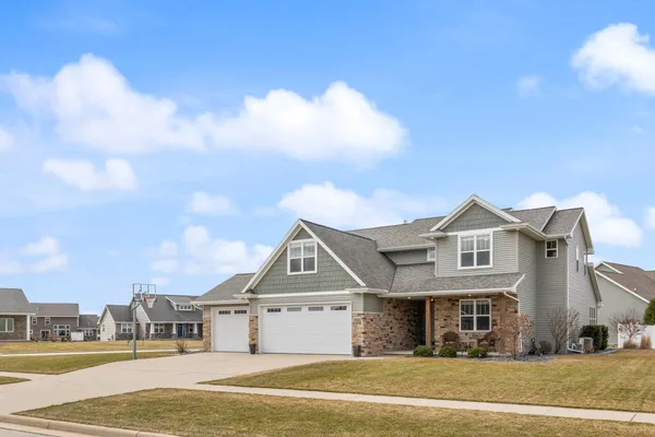 $849,900 | 2153 Potter Drive, De Pere, WI 54115