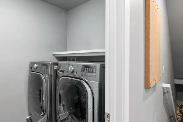 $849,900 | 2153 Potter Drive, De Pere, WI 54115