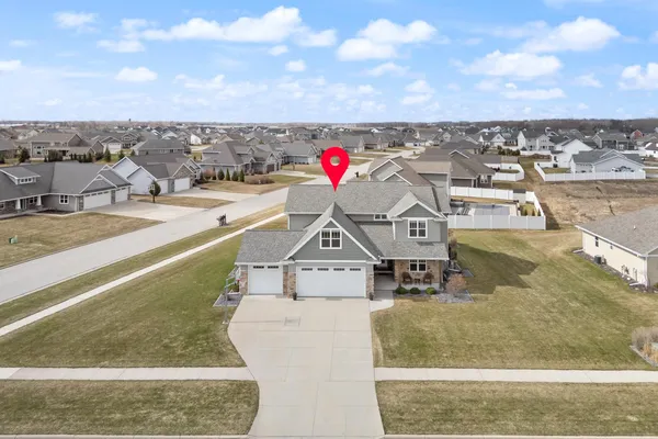 $849,900 | 2153 Potter Drive, De Pere, WI 54115