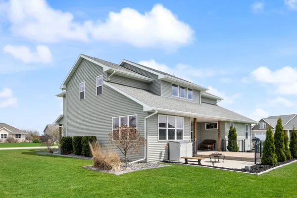 $849,900 | 2153 Potter Drive, De Pere, WI 54115