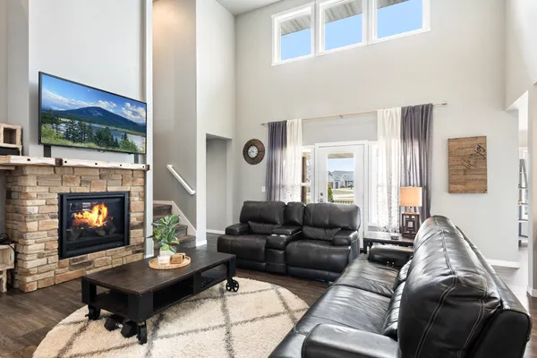 $849,900 | 2153 Potter Drive, De Pere, WI 54115