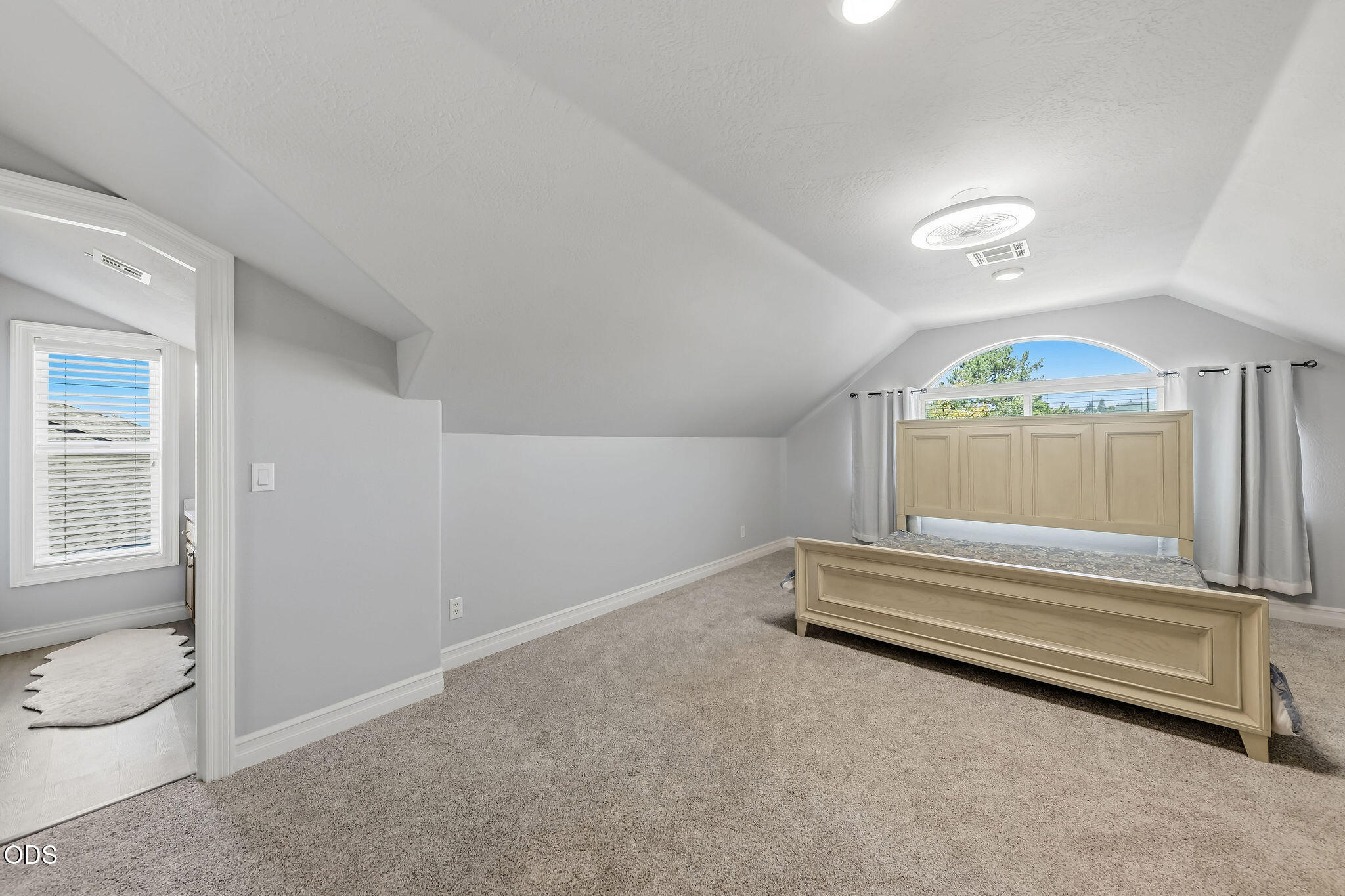 1085 Oak Grove Court Eagle Point, OR 97524 - Photo 47 of 70