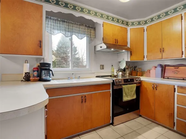$179,900 | 210 Westmar Drive, Gates, NY 14624