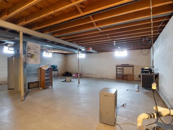 $179,900 | 210 Westmar Drive, Gates, NY 14624